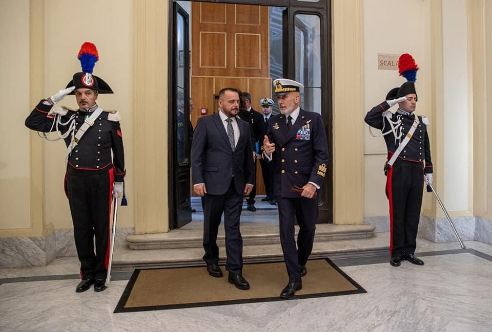 Maqedonci pritet nga admirali Dragone: Ruajtja e stabilitetit në Ballkan e më gjerë përbën prioritet