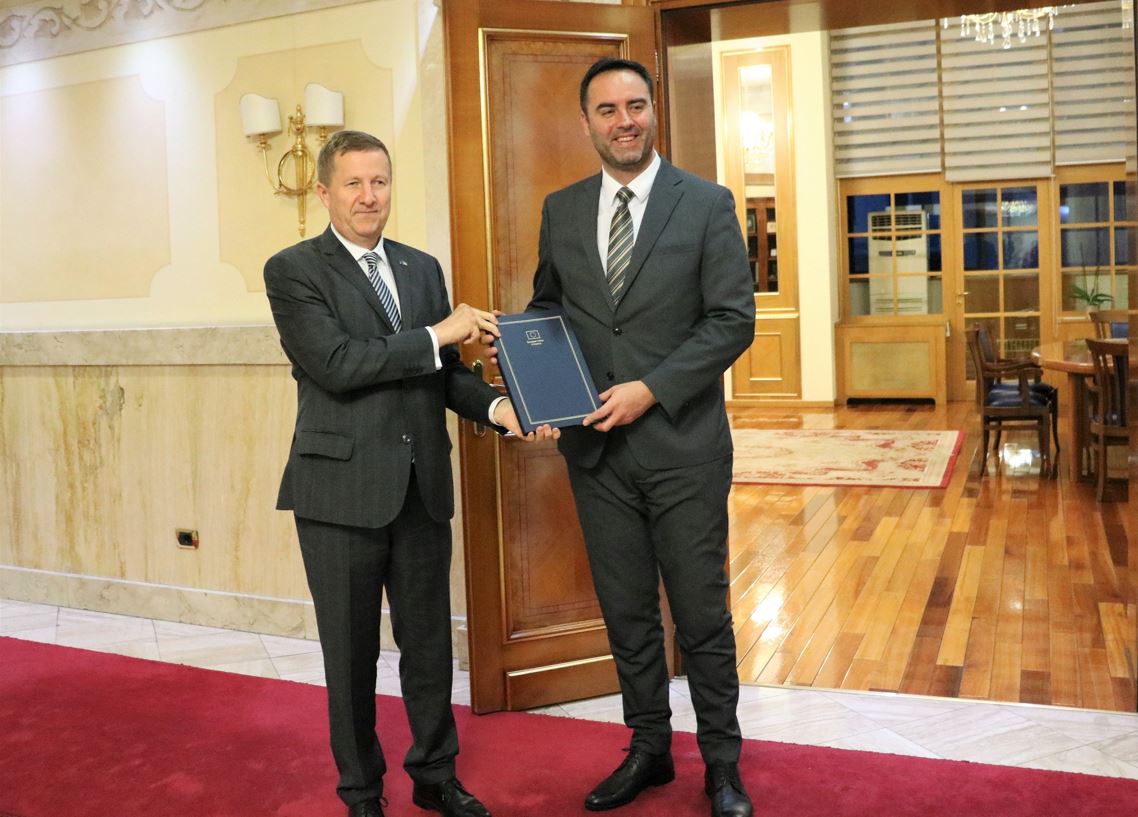 Konjufca pranon Raportin e Progresit për Kosovën