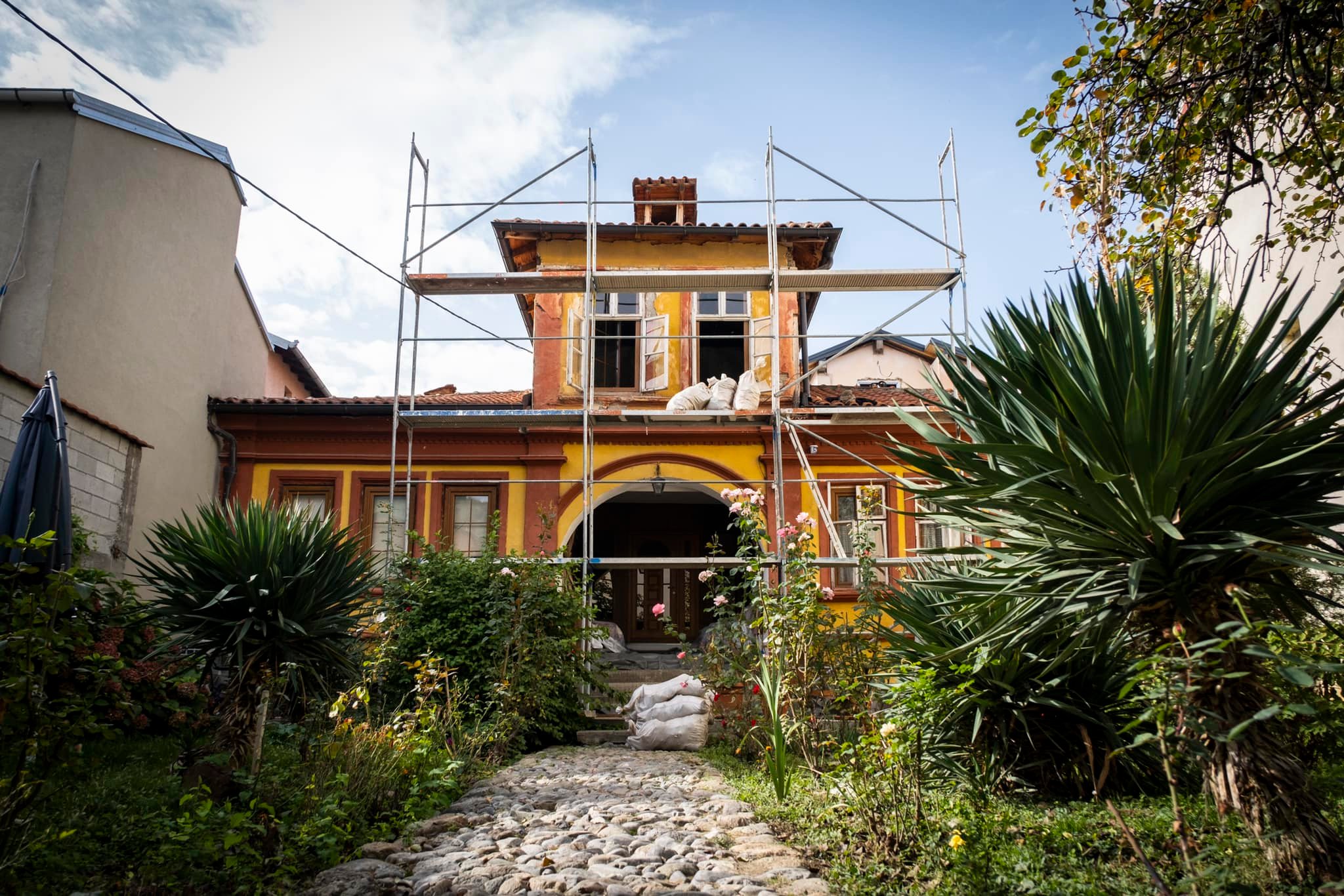 MKRS: Monumentet anembanë vendit po shpëtohen, restaurohen dhe po i kthehen komunitetit