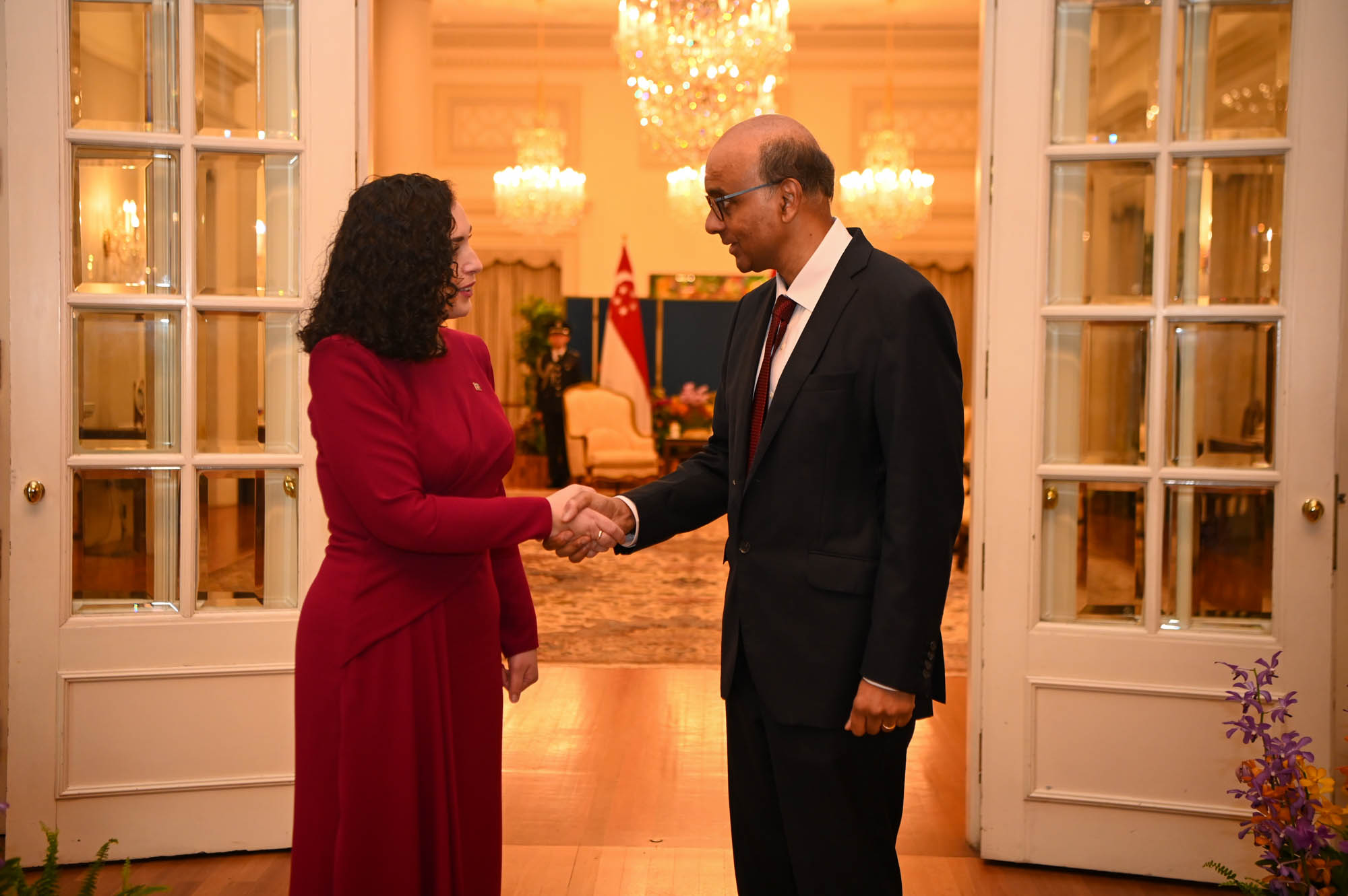 Osmani dhe Shanmugaratnam diskutojnë për thellimin e marrëdhënieve mes Kosovës dhe Singaporit